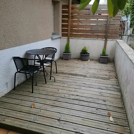 T2 Lumineux Avec Jardinet - Les Thermes