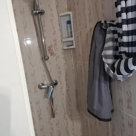 T2 Lumineux Avec Jardinet - Les Thermes Apartment *